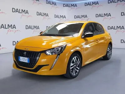 Usata Peugeot 208 Allure 100 CV (73 kW) 2022 Giallo Utilitaria