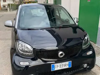 Usata Smart ForTwo Coupé 71 CV (52 kW) 2018 Nero Coupé