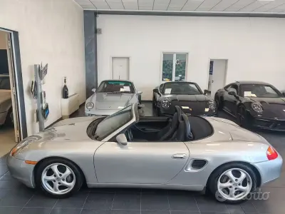 Usata Porsche 986 Boxster 204 CV (150 kW) 1997 Grigio Cabrio