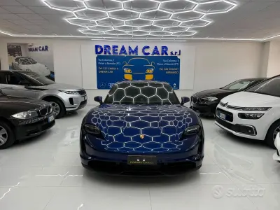 Usata Porsche Taycan 4S 139 kW (190 CV) 2021 Blu Berlina