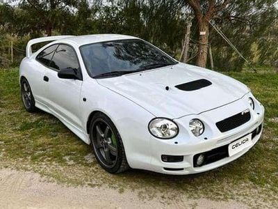 Begagnad Toyota Celica GT 242 HK (177 kW) 1995 Vit Sportkupé
