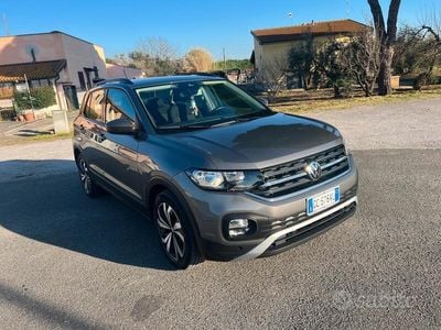 Usata VW T-Cross 95 CV (69 kW) 2020 Grigio SUV