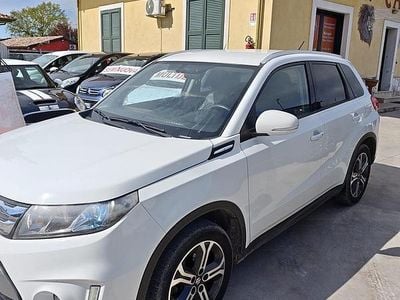 Usata Suzuki Vitara 120 CV (88 kW) 2016 Bianco SUV