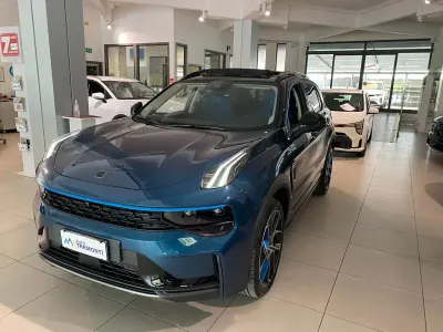 Usata Lynk & Co 01 179 CV (131 kW) 2023 Blu SUV