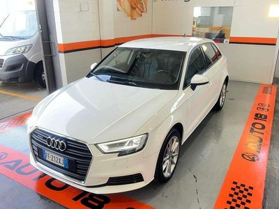 Begagnad Audi A3 Sport 184 HK (135 kW) 2016 Vit Sedan