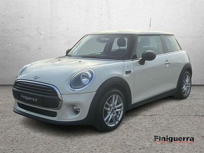 Usata Mini Cooper 101 CV (74 kW) 2019 Beige Utilitaria