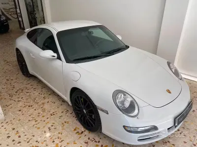 Usata Porsche 911 Carrera 325 CV (239 kW) 2006 Bianco Coupé