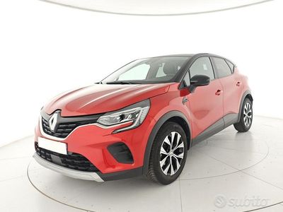 Gebraucht Renault Captur Techno 101 PS (74 kW) 2023 Rot SUV