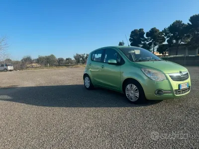Usata Opel Agila 86 CV (63 kW) 2009 Verde Utilitaria