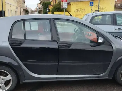 Usata Smart ForFour Passion 95 CV (69 kW) 2005 Nero Utilitaria