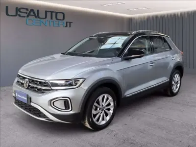 Usata VW T-Roc Style 150 CV (110 kW) 2023 Pyrit silver metallizzato nero SUV