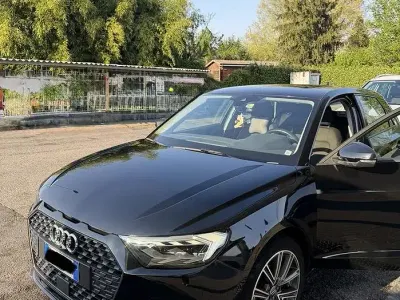Usata Audi A1 Premium 95 CV (69 kW) 2019 Nero SUV