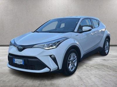 Usata Toyota C-HR Active 122 CV (89 kW) 2022 Bianco SUV