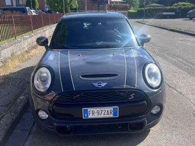 Usata Mini Cooper SD Hype 170 CV (125 kW) 2018 Grigio Utilitaria
