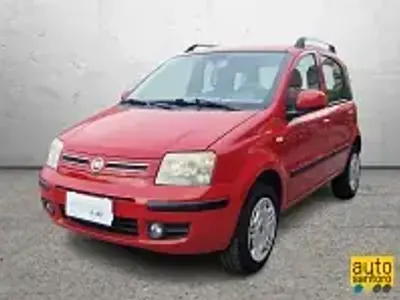 Usata Fiat Panda Dynamic 60 CV (44 kW) 2010 Rosso Utilitaria