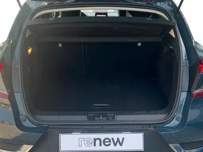 Usata Renault Captur Techno 100 CV (73 kW) 2024 Blu scuro SUV