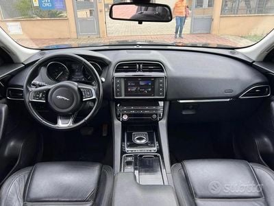 Usata Jaguar F-Pace 180 CV (132 kW) 2018 Blu SUV