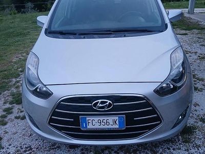 Usata Hyundai ix20 90 CV (66 kW) 2016 Grigio Utilitaria