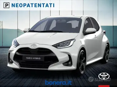 Ny Toyota Yaris Hybrid Premium 131 HK (96 kW) 2026 Vit Sedan
