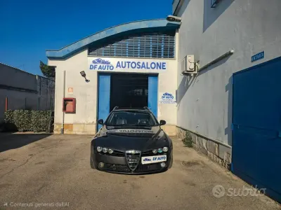 Usata Alfa Romeo 159 Ti 200 CV (147 kW) 2008 Marrone Station wagon