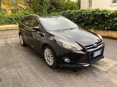 Begagnad Ford Focus Titanium 115 HK (84 kW) 2012 Svart Kombi