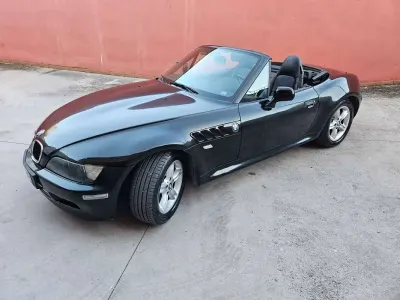 Begagnad BMW Z3 118 HK (86 kW) 2003 Svart Cab