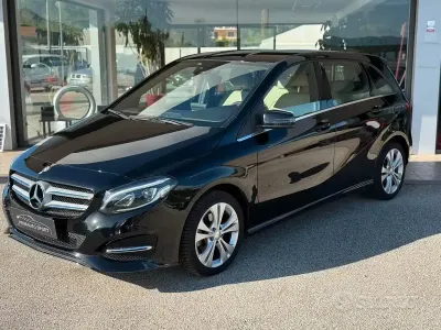 Begagnad Mercedes B200