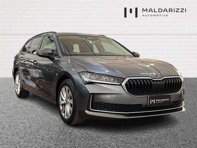 Usata Skoda Superb Selection 150 CV (110 kW) 2025 Grigio Station wagon