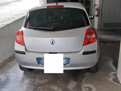 Usata Renault Clio II 58 CV (42 kW) 2008 Grigio Berlina