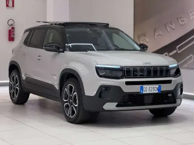 Usata Jeep Avenger Summit 101 CV (74 kW) 2024 Grigio SUV