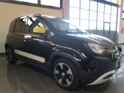 Usata Fiat Panda Cross Cross 69 CV (50 kW) 2025 Nero Utilitaria