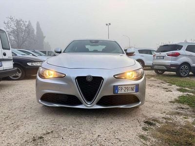 Usata Alfa Romeo Giulia Business Launch Edition 150 CV (110 kW) 2018 Grigio Berlina