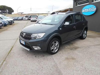 Usata Dacia Sandero 90 CV (66 kW) 2018 Grigio Berlina