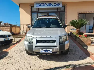 Usata Land Rover Freelander 112 CV (82 kW) 2005 Grigio SUV