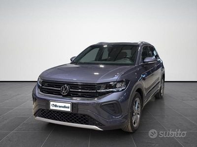 Usata VW T-Cross R-line 116 CV (85 kW) 2024 Grigio SUV