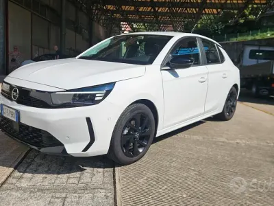 Usata Opel Corsa 75 CV (55 kW) 2024 Bianco Utilitaria