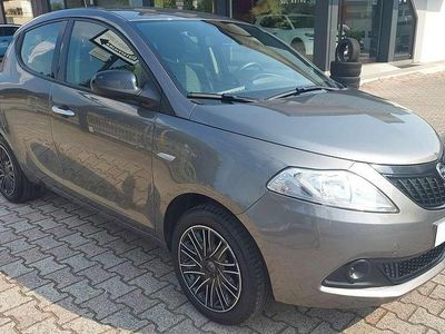 Usata Lancia Ypsilon S 69 CV (50 kW) 2023 Grigio Utilitaria