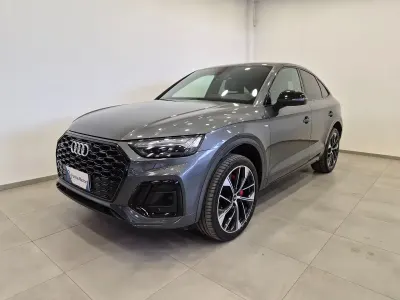 Usata Audi Q5 Ambiente 204 CV (150 kW) 2021 Grigio SUV
