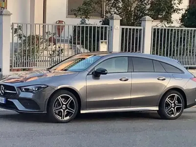 Usata Mercedes CLA250e Premium 160 CV (117 kW) 2021 Grigio Coupé