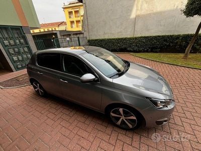 Grigio Usata 2017 Peugeot 308 Berlina | 7800 € (Buon prezzo)