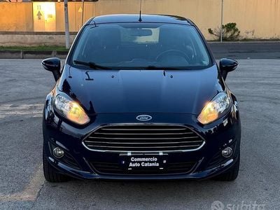 Usata Ford Fiesta Business Edition 75 CV (55 kW) 2015 Blu Berlina