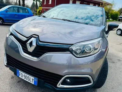 Occasion Renault Captur 120 PK (88 kW) 2016 Grijs SUV