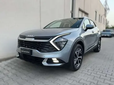 Usata Kia Sportage Style 230 CV (169 kW) 2023 Grigio SUV