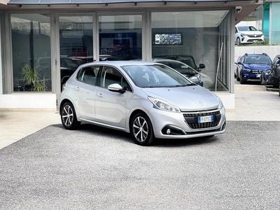 Usata Peugeot 208 75 CV (55 kW) 2018 Grigio Utilitaria