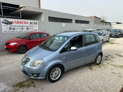 Usata Lancia Musa 95 CV (69 kW) 2011 Bluazzurro Monovolume