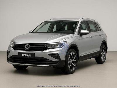 Usata VW Tiguan Move 150 CV (110 kW) 2024 Argento SUV