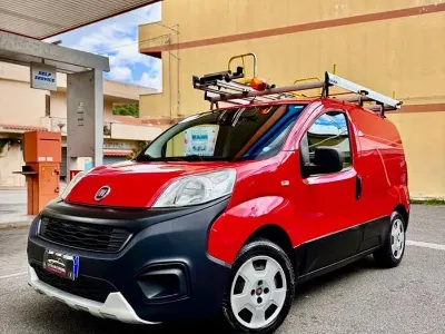 Usata Fiat Qubo Trekking 95 CV (69 kW) 2017 Rosso Monovolume