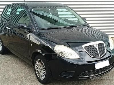 Usata Lancia Ypsilon 75 CV (55 kW) 2007 Nero Utilitaria