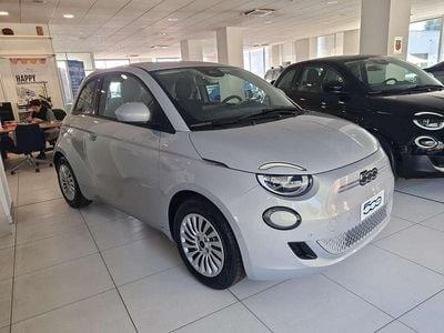 Nieuw Fiat 500e Tech 69 kW (95 PK) 2026 Blauw Hatchback