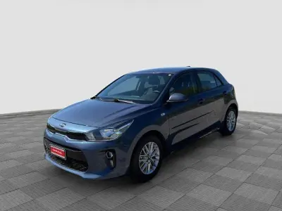 Usata Kia Rio 84 CV (61 kW) 2020 Smoke blue Berlina